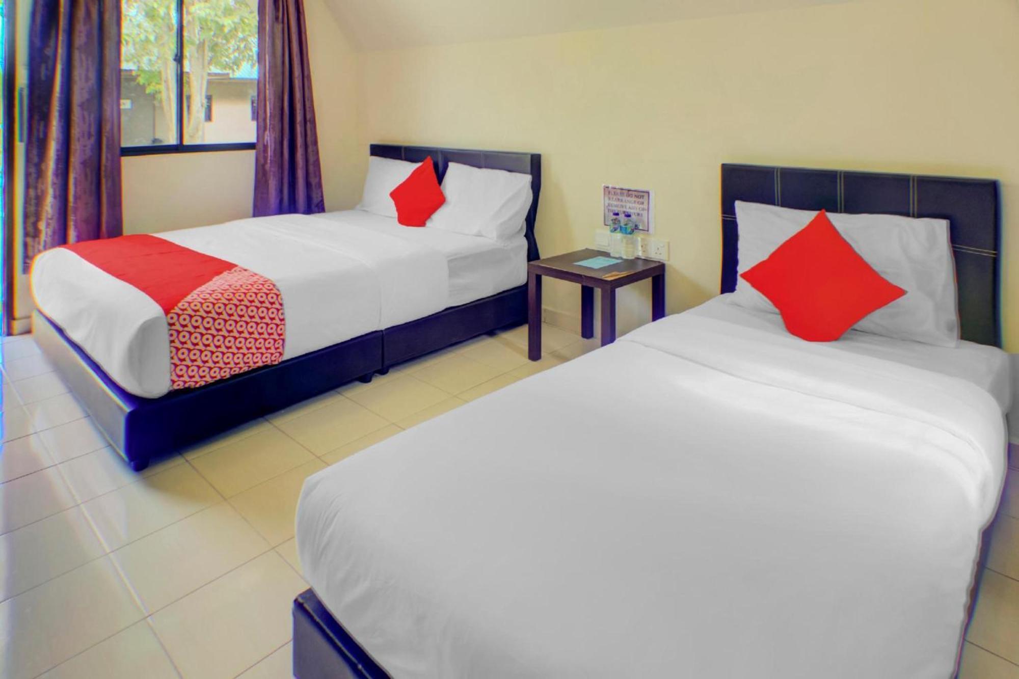 Super Oyo 89896 Sedili Inn Resort Кота-Тингги Экстерьер фото