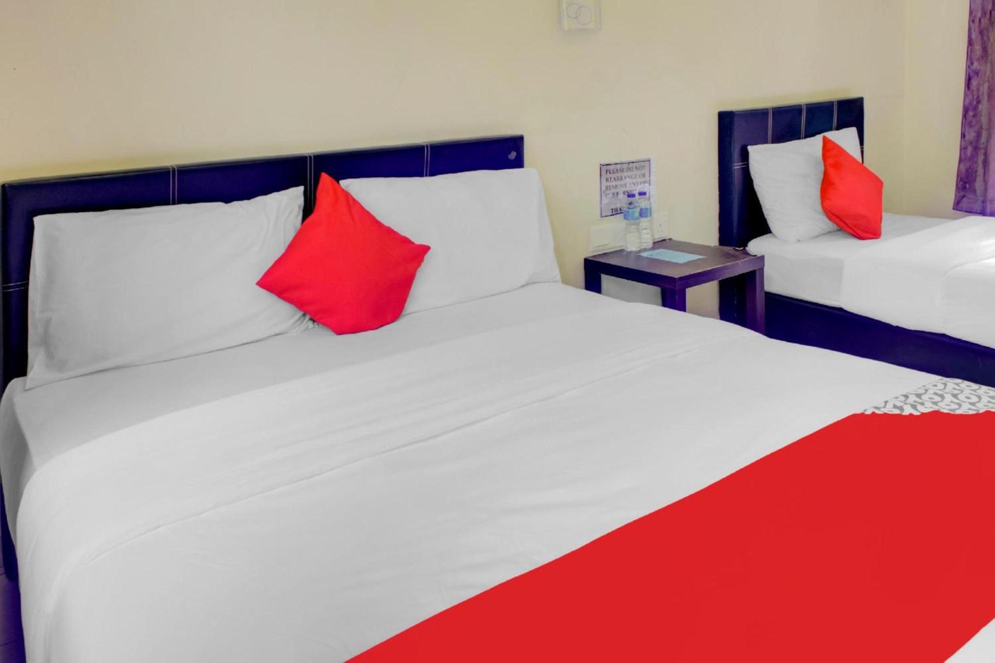 Super Oyo 89896 Sedili Inn Resort Кота-Тингги Экстерьер фото